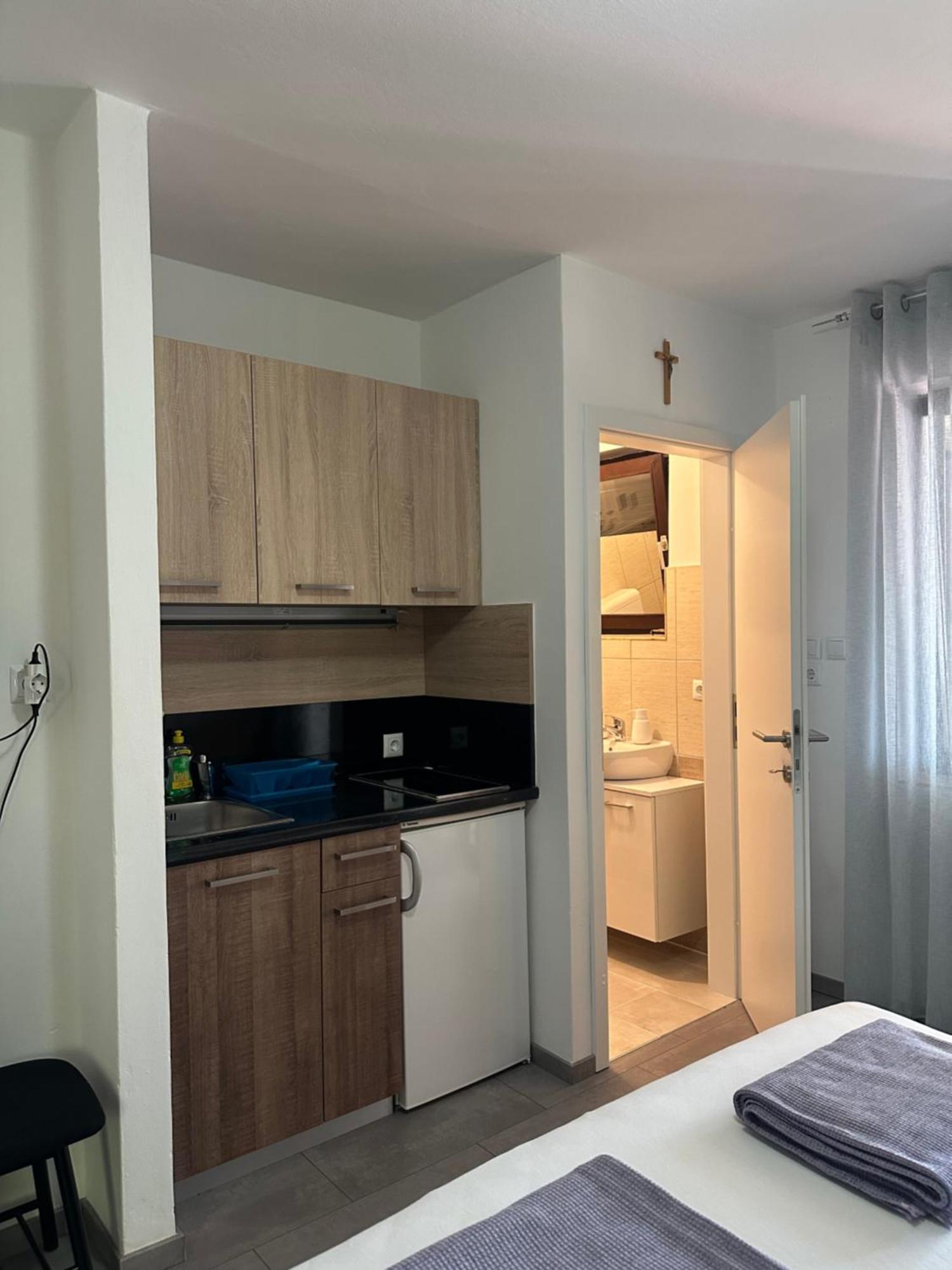 Studio Apartman Stefanija เซลเซ ภายนอก รูปภาพ